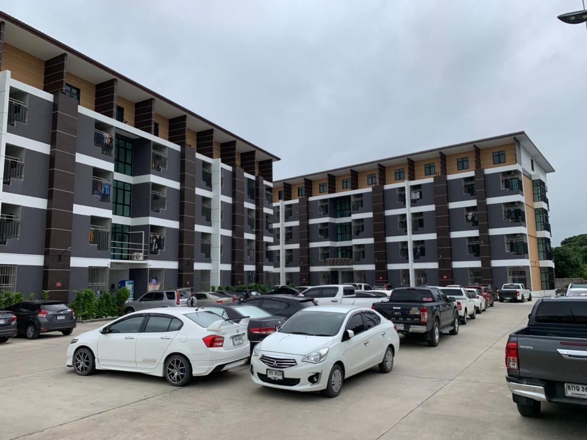 Pattanagorn Mansion พัฒนากร แมนชั่น Apartamento Rayong Exterior foto